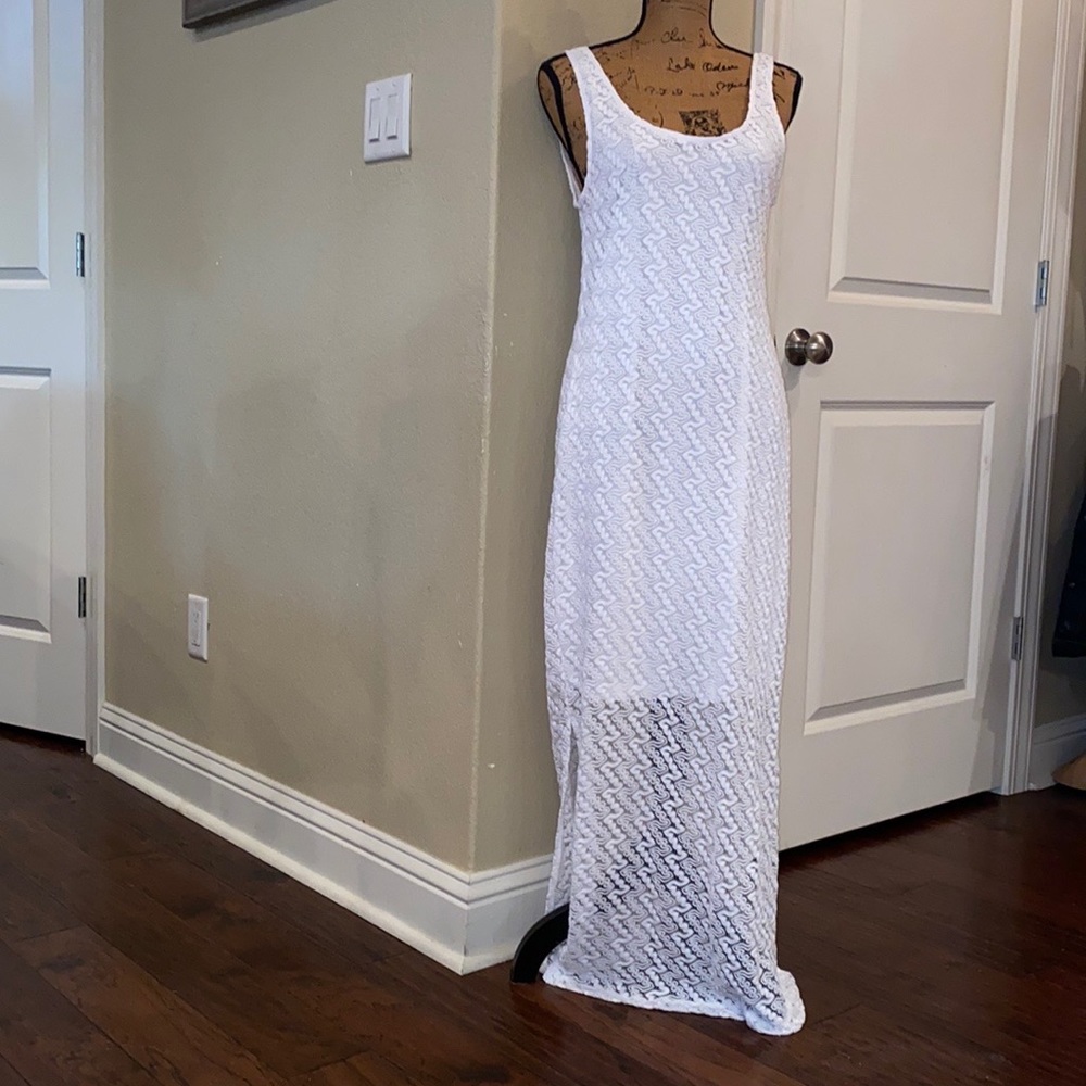 White lace dress